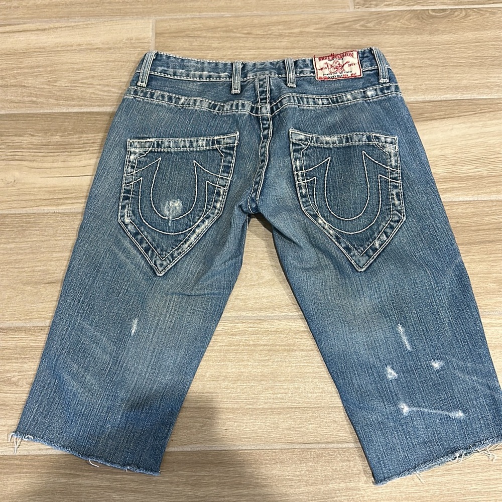True Religion jeans shorts size 26 original distressing style Micky Big T